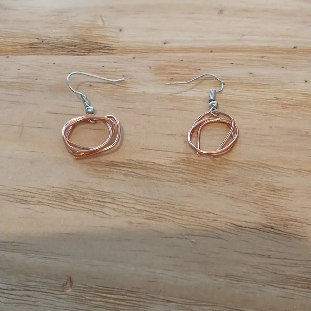 earings - Picture 1 of 1
